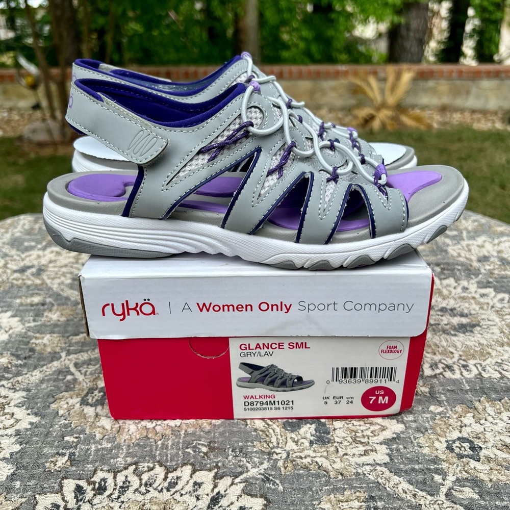 NIB Rykä Walking Shoes - size 7